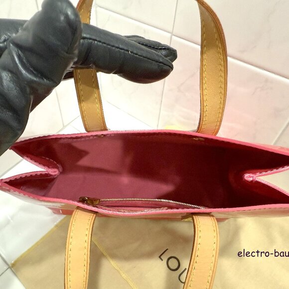 Louis Vuitton Reade PM Framboise Monogram Vernis MI0016 - PRISTINE - Picture 6 of 14